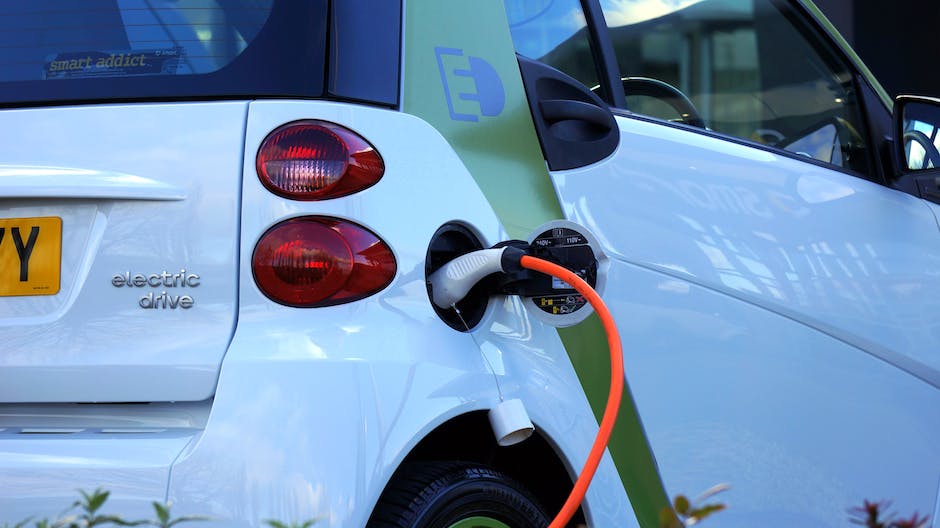 Zalety samochodów elektrycznych: Czy warto przesiąść się na zeroemisyjną jazdę?