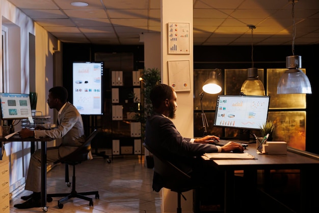 Jak wybrać idealną przestrzeń biurową dla start-upu?